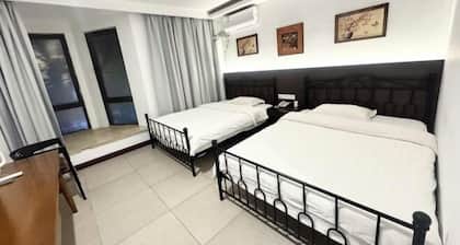 Film and Television Youth Hotel (Shanghai Chefeng Road)