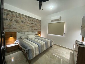 4 makuuhuonetta, silitysrauta/-lauta, Wi-Fi, vuodevaatteet