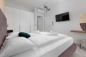 4 bedrooms, free WiFi, bed sheets - Villa DIVA I with private pool (Kras)