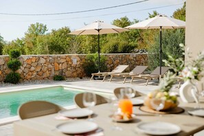 Outdoor dining - Villa DIVA II with private pool (Kras)