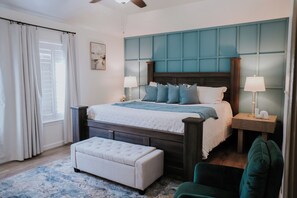 3 bedrooms, iron/ironing board, travel crib, WiFi