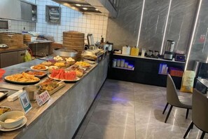 تناول الطعام