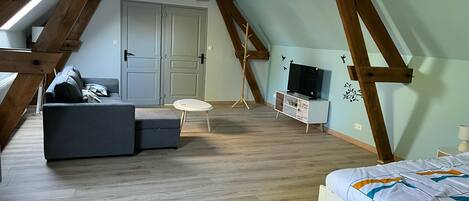 2 chambres, lit parapluie, Wi-Fi, draps fournis