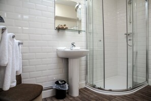 Double Room | Bathroom
