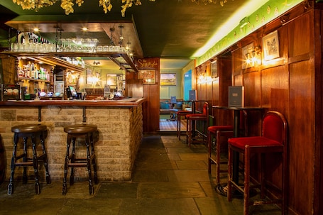 Bar (en la propiedad)