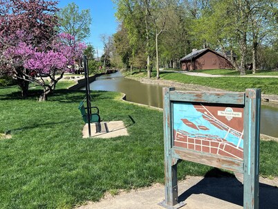 Charming 1-bedroom apartment within 2-miles of historic Grand Rapids, Ohio