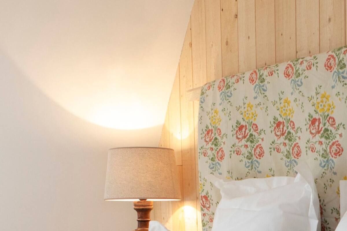 In-room safe, soundproofing, free WiFi