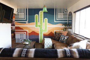 Smart TV, fireplace, video games