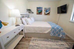 2 chambres, coffre-fort, fer et planche à repasser, lit de bébé portatif