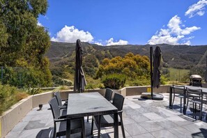 Unclassified image, 5 of 22, button - Lantern 13 - Deluxe Terrace (Thredbo)