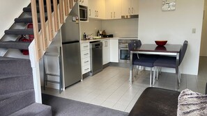 Microones, forn, placa de cuina i rentaplats