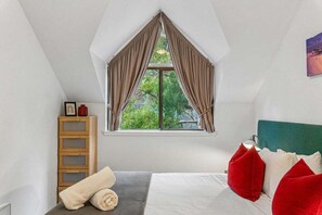 1 bedroom, WiFi, bed sheets