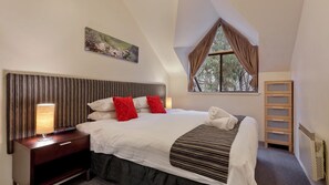1 bedroom, WiFi, bed sheets - Lantern 31 - Balcony (Thredbo)