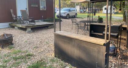 Cozy Country Cabin for 4