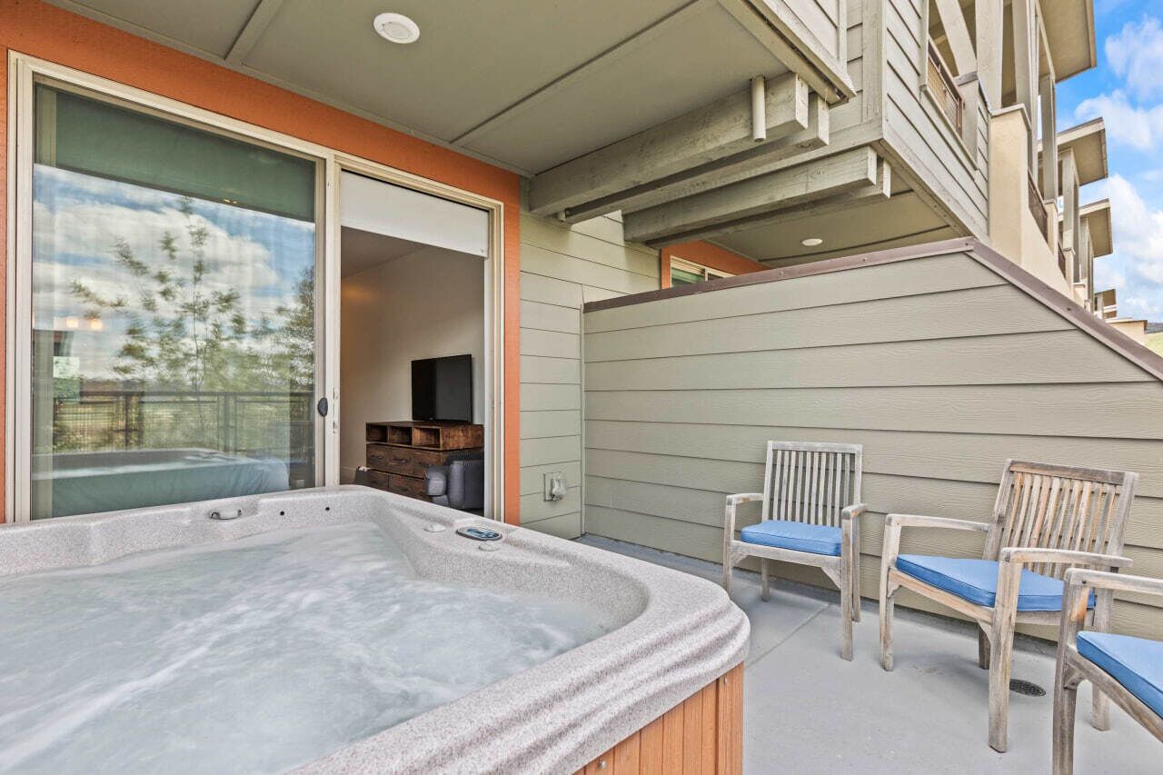 Family Apartment, 2 Bedrooms, Mountain View | Terrace/patio