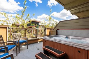 Family Apartment, 2 Bedrooms, Mountain View | Terrace/patio