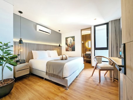 Standard Double Room, City View | Minibar, in-room safe, individually decorated, individually furnished. Moa Select