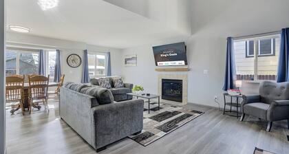 Peaceful Family Retreat w/ Pool Near Colorado Springs & Airport