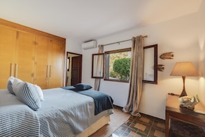 3 chambres, fer et planche à repasser, lit parapluie, Wi-Fi gratuit