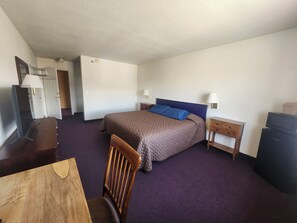 Standard Single Room, Non Smoking, Mountain View | Laptop workspace, WiFi (free), bed sheets - Mountain View Motor Inn LLC (Fort Garland)