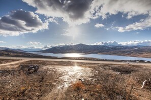 الإطلالة من المنشأة