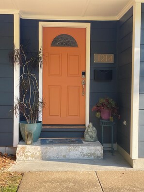 تفاصيل الفندق من الخارج