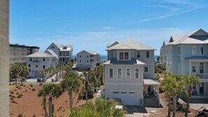 Exterior - 5BR Sleeps 14 in Seagrove Beach, Golf Cart, 6 Bikes, Pool + Free Attractions! (Santa Rosa Beach)