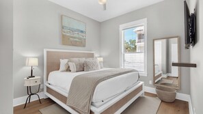 House, Multiple Beds, Balcony, Garden View (The Bee's Knees) - 5BR Sleeps 14 in Seagrove Beach, Golf Cart, 6 Bikes, Pool + Free Attractions! (Santa Rosa Beach)