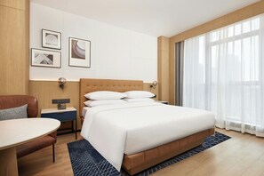 Room, 1 King Bed, City View - Four Points By Sheraton Kunming Dongfeng Square (Kunming)