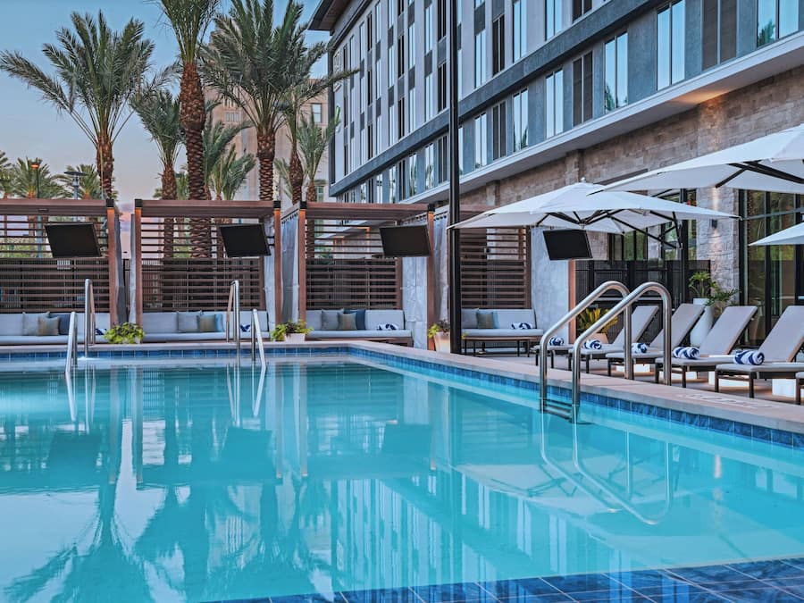 Outdoor pool, pool cabanas (surcharge), pool umbrellas