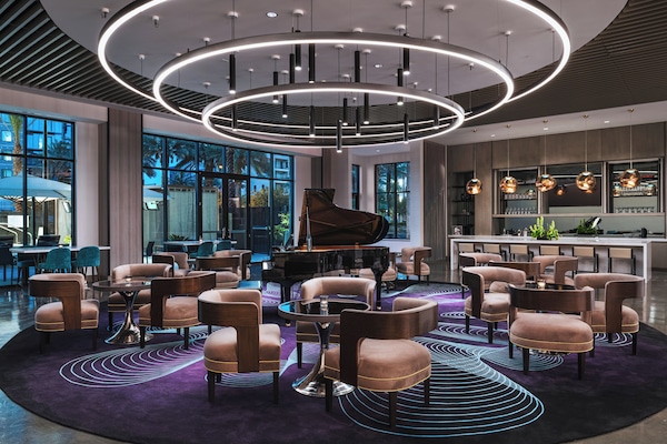 Bar lounge