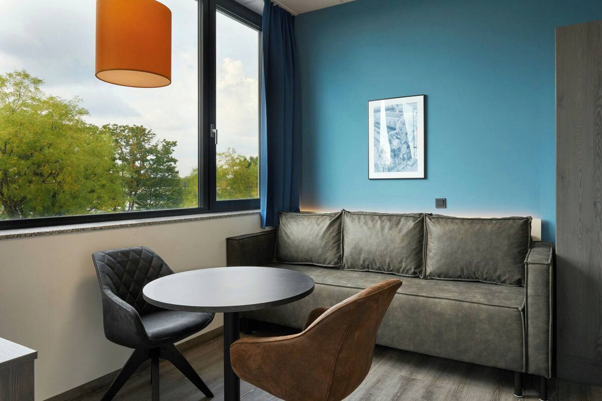 Studio, 2 Einzelbetten (Guest room, Sofa bed) | Minibar, laptopgeeigneter Arbeitsplatz, Verdunkelungsvorhänge