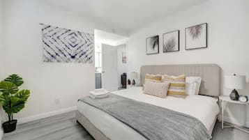 1 dormitori, planxa i posts de planxar, wifi gratuïta i roba de llit