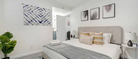 1 bedroom, iron/ironing board, free WiFi, bed sheets