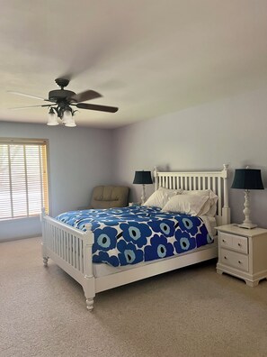 3 soverom, strykejern/-brett, wi-fi og sengetøy