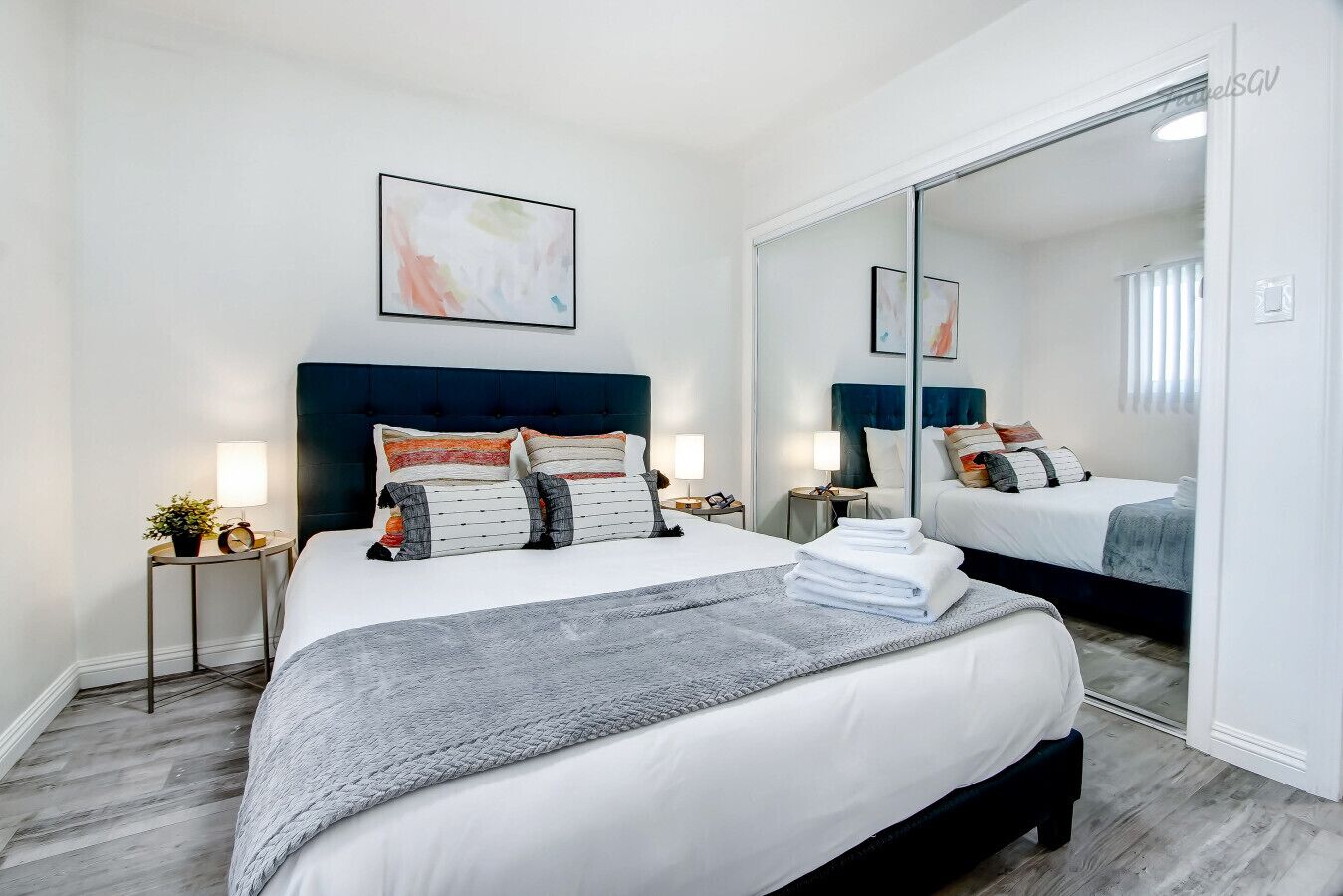 2 habitaciones, tabla de planchar con plancha y wifi gratis 