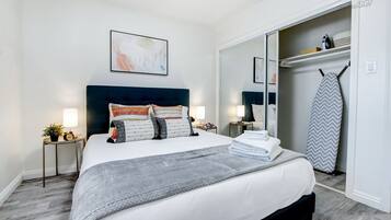 2 habitaciones, tabla de planchar con plancha y wifi gratis