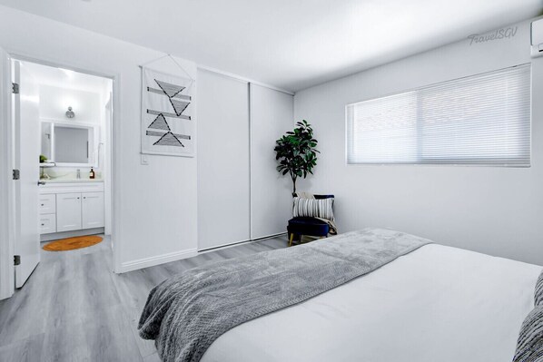 1 bedroom, iron/ironing board, free WiFi, bed sheets