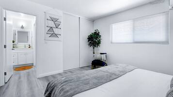 1 bedroom, iron/ironing board, free WiFi, bed sheets