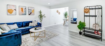 Smart 2BR Unit + Parking + Near DTLA #TravelSGV