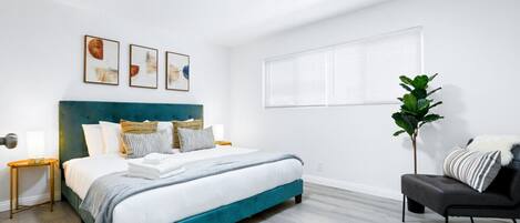 1 chambre, fer et planche à repasser, Wi-Fi gratuit, draps fournis