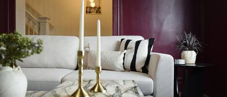 Smart-TV, Tischtennisplatte