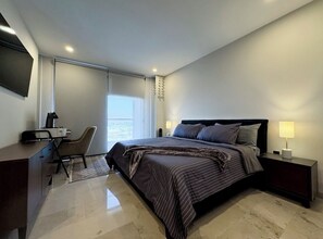 3 bedrooms, in-room safe, desk, iron/ironing board - Spacious 3-bedroom apartment with WiFi, fitness room in charming Juriquilla (Juriquilla)