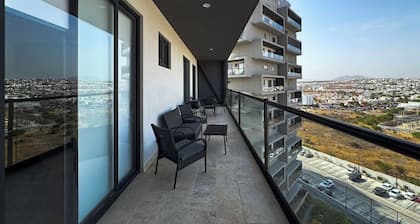 Spacious 3-bedroom apartment with WiFi, fitness room in charming Juriquilla