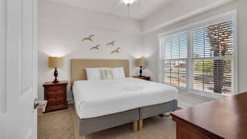 Appartement, Meerdere bedden, balkon, uitzicht op tuin (The Village Unit 626) | 3 slaapkamers, individueel gedecoreerd, individueel gemeubileerd