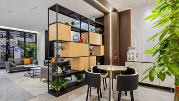 ๋ก๋น ๋ผ์ด์ง