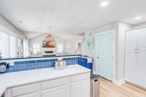 Interior - Spacious 5-bedroom house with bikes in charming Emerald Isle (Emerald Isle)