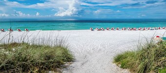 Beachside Retreat With Pools & Local Dining + Free Attraction Tickets!