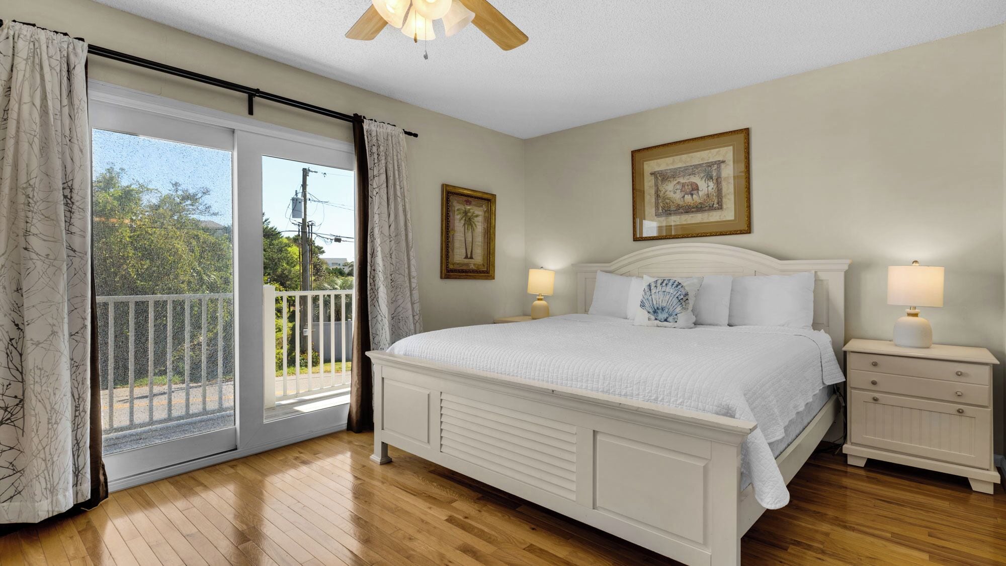 2 habitaciones, decoración personalizada y muebles diferentes 