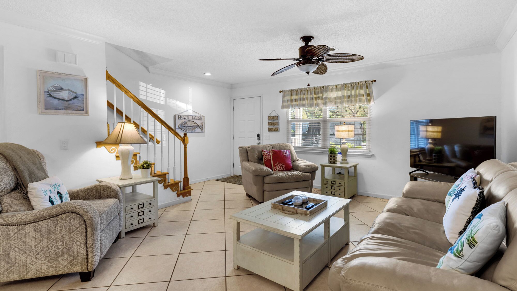 Townhome, Multiple Beds, Balcony, Garden View (Woodland Shores 11) | Living area | 42-inch flat-screen TV with digital channels